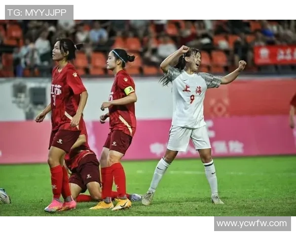 上海足球队在足球个人能力排行榜中荣登第十位展现出强劲实力与潜力